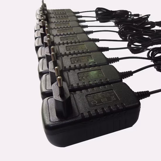 Shenzhen 17 anos fabricante carregador 48W 12 volts 4 AMP Tensão constante LED Adaptador Lps 50W Unidade de laptop 12V Fonte 4A Alimentação branca para adaptador AC DC 5V 10A